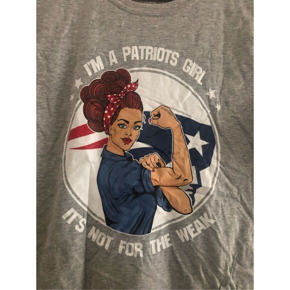 I'm a Patriots Girl Women's T-shirt size Small - Picture 2 of 2